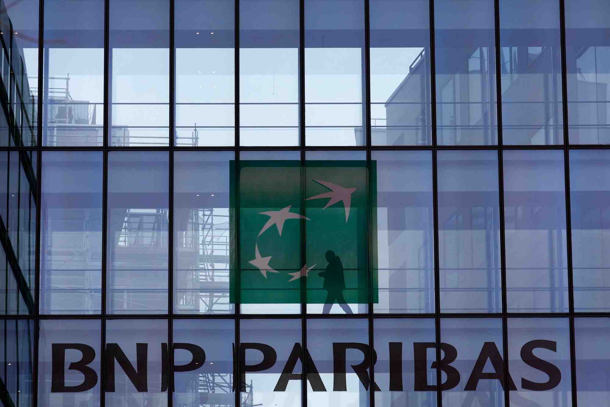Bnp paribas depasse les attentes au deuxieme trimestre, le titre en profite