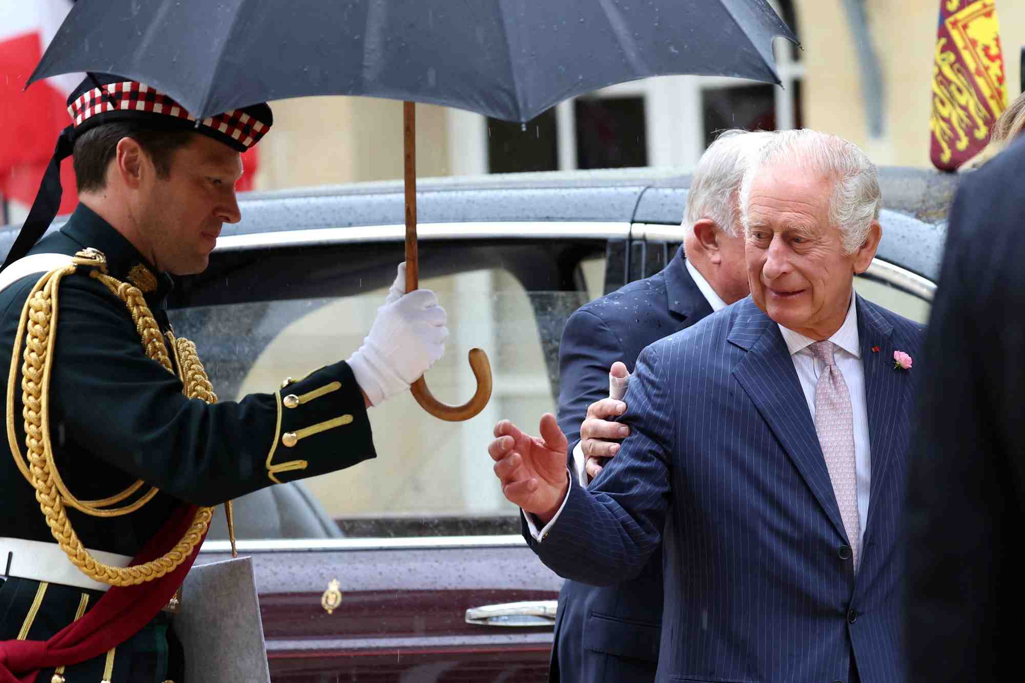 Photo du roi charles iii au deuxieme jour de sa visite en france