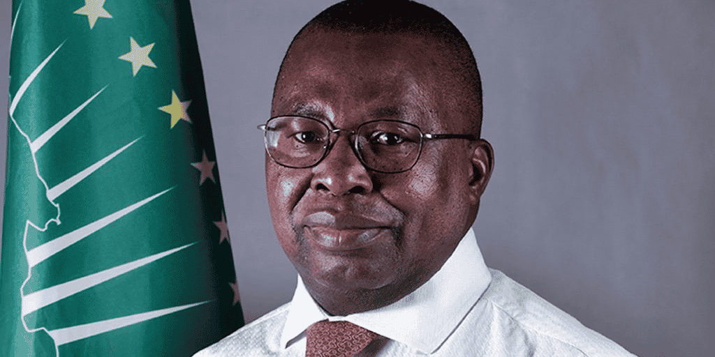 "Les pays africains profitent donc de l'occasion pour dire que nous utilisons nos ressources naturelles pour mettre l'Afrique sur le chemin de la transition vert e. Mais cela ne signifie pas que nous négligeons le fait que le pollueur paie." Albert Muchanga, Commissaire au commerce et à l’industrie de la Commission de l’Union africaine (UA).