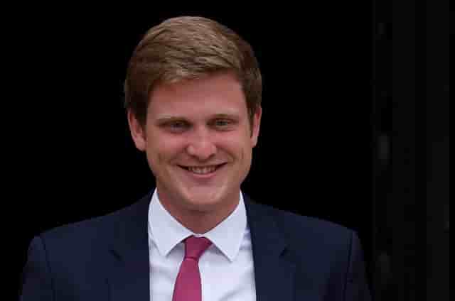 Le député Renaissance Charles Rodwell.