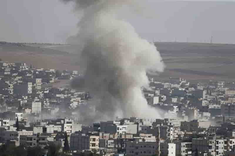 Les frappes américaines continuent près de Kobani en Syrie