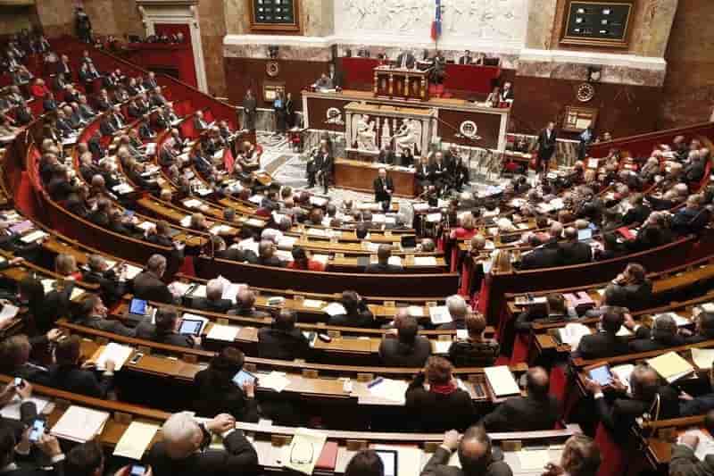 Les deputes adoptent le projet de loi sur la transition energetique
