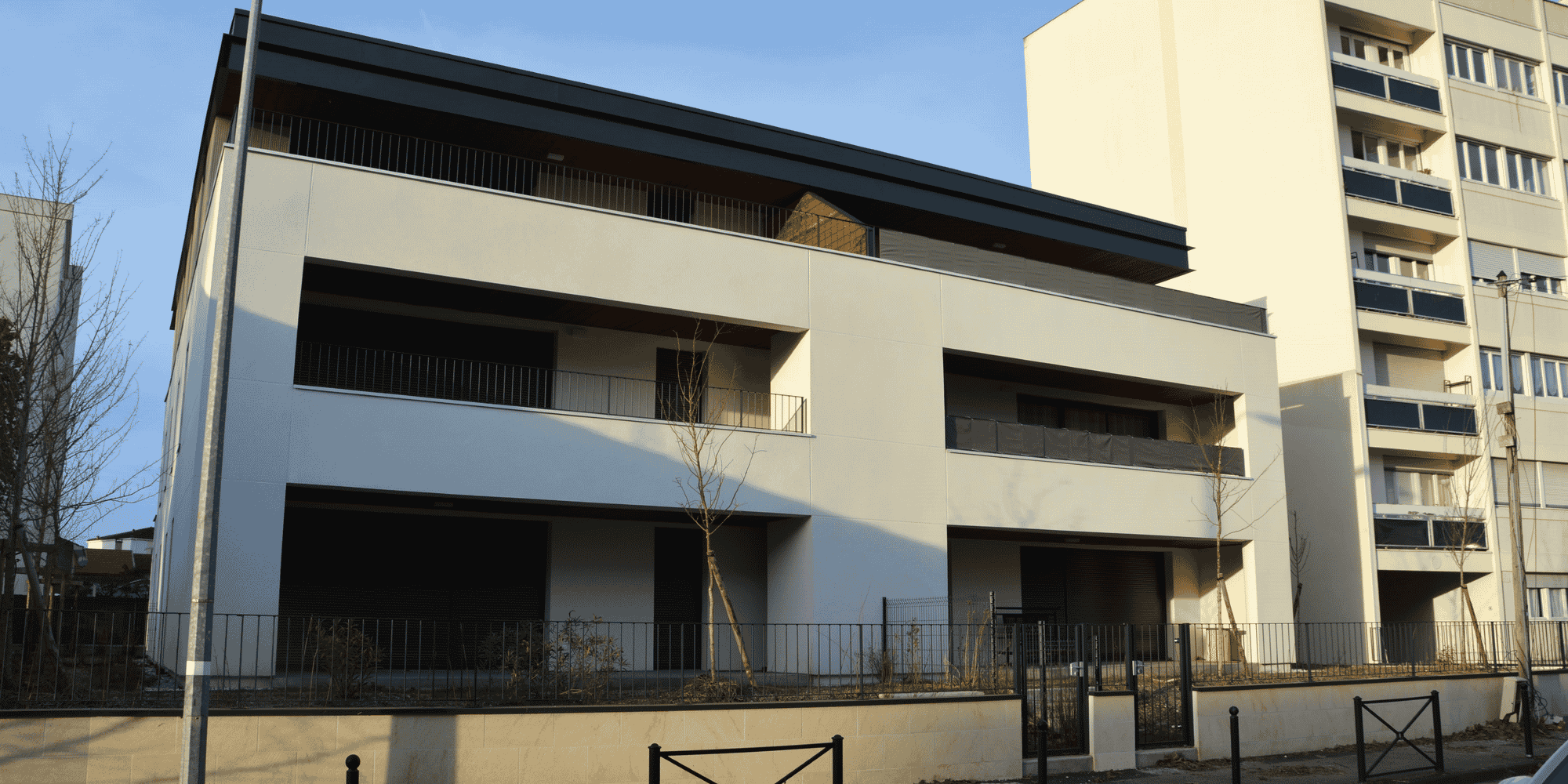 L'îlot Piéchaud, livré par Idéal Groupe à Bordeaux Saint-Augustin, a tenté en vain de décrocher le label du bâtiment frugal bordelais en allant jusqu'à demander un permis de construire modificatif. Trop avancé, il n'a pu décrocher suffisamment de critères.