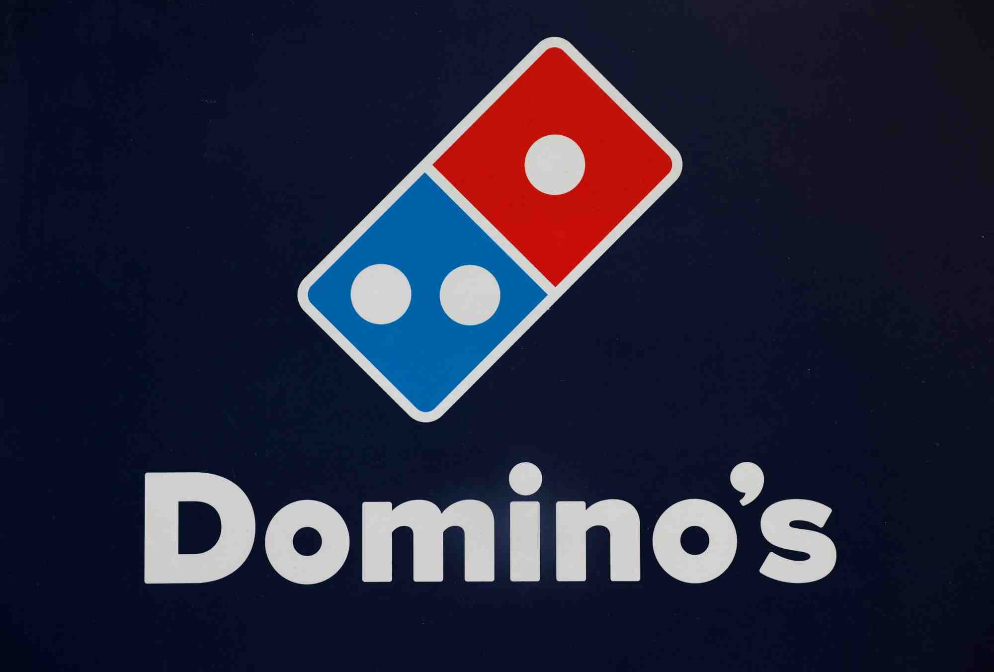 Le logo de domino's pizza