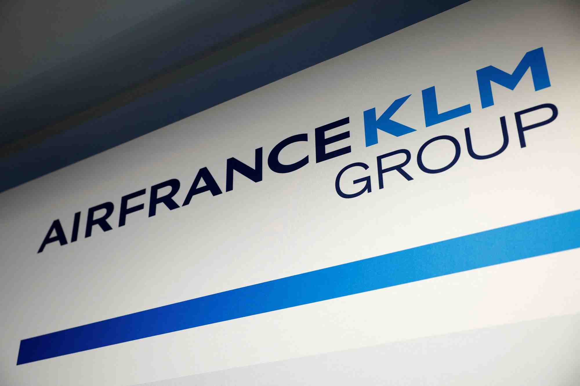 Conference de presse des resultats annuels 2023 du groupe air france-klm a paris