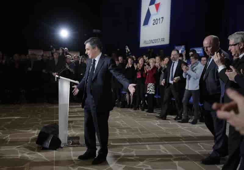 Le patron de lr des bouches-du-rhone reclame le retrait immediat de fillon