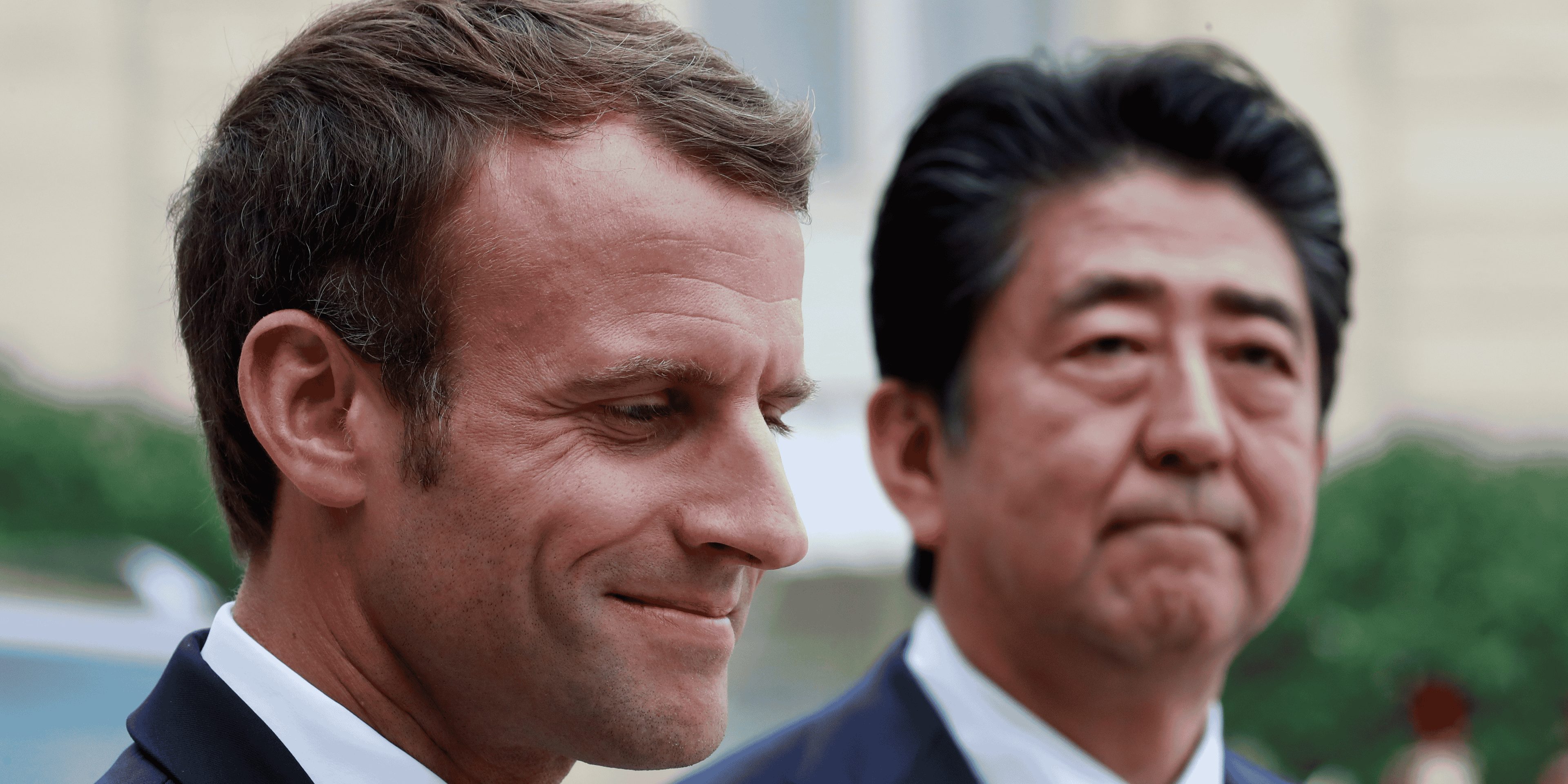 Renault-nissan: macron a rappele a abe son attachement a l'alliance et sa stabilite