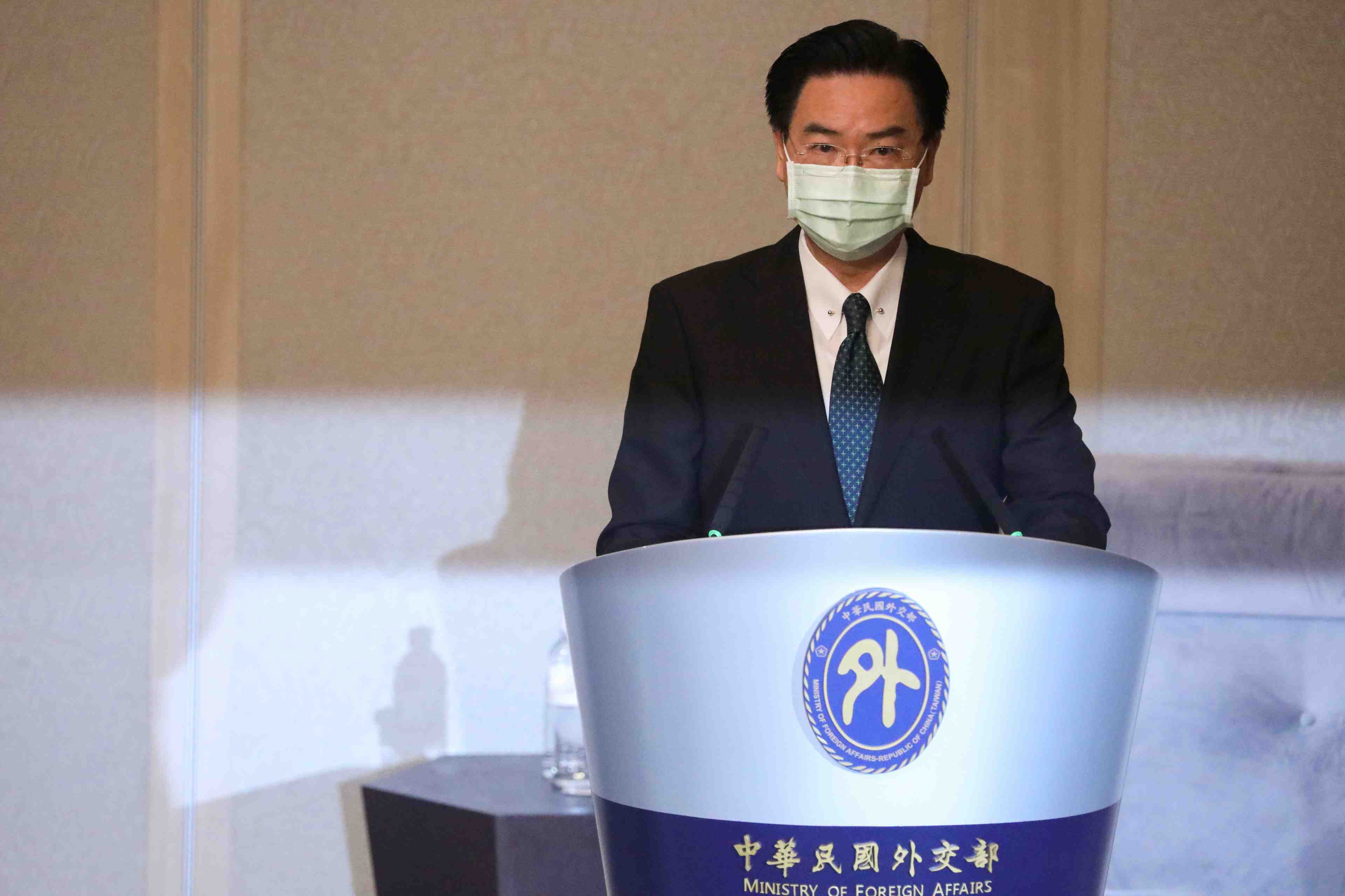 Taiwan deplore que la chine cherche a faire de l'ile un autre hong kong