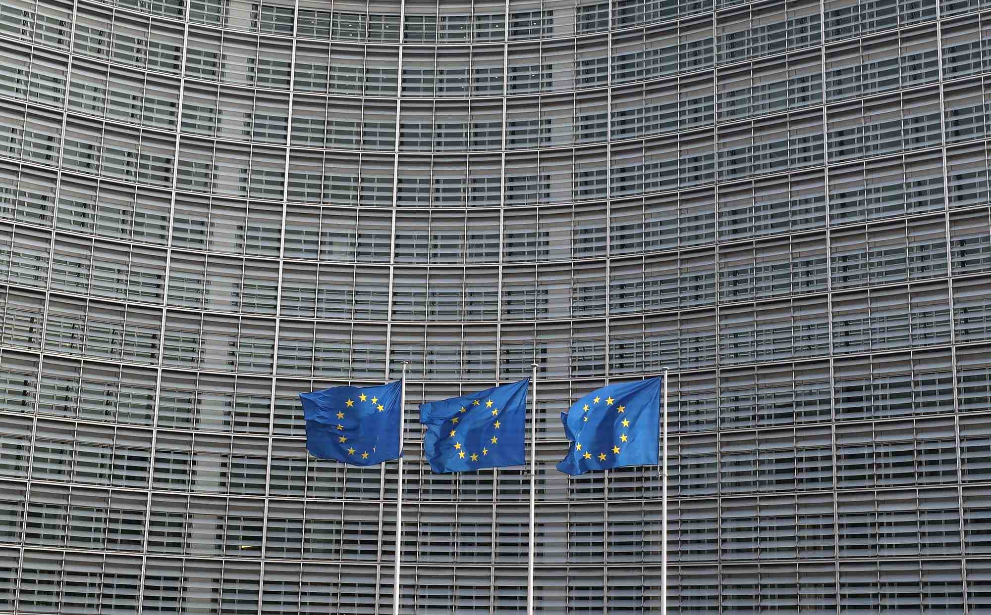 Les consultations organisées ces 5 et 6 février sur la simplification des directives de reporting extra-financier font l'objet de vives critiques.
