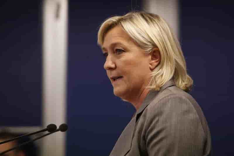  marine le pen en profond desaccord avec son pere