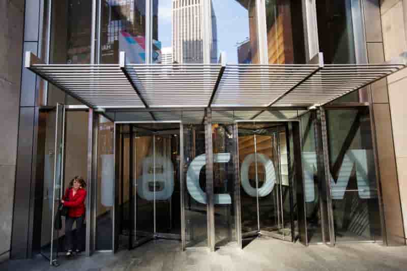 Viacom demande a cbs d'augmenter son offre de 2,8 milliards de dollars