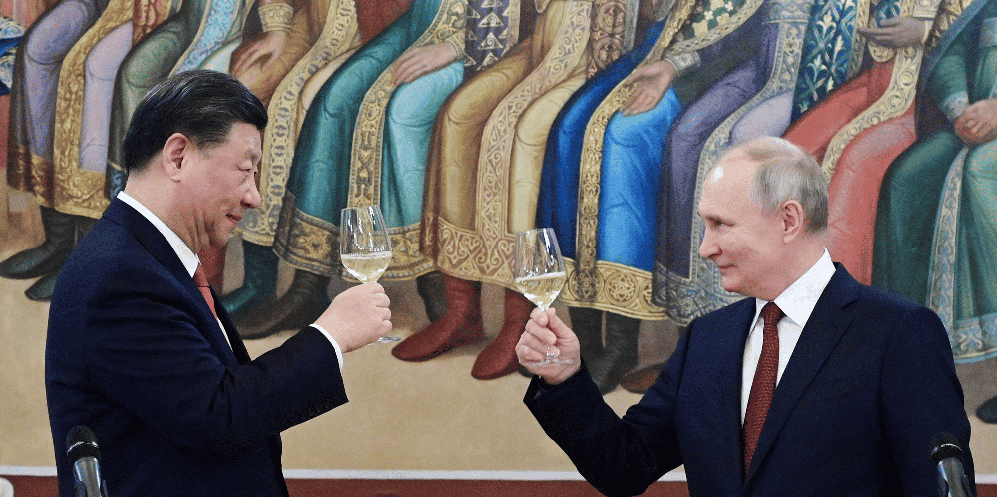 Les échanges commerciaux entre les deux pays ont atteint 240,1 milliards de dollars de biens et services, en hausse de 26,3% sur un an. (Photo d'illustration de Xi Jinping et Vladimir Poutine)