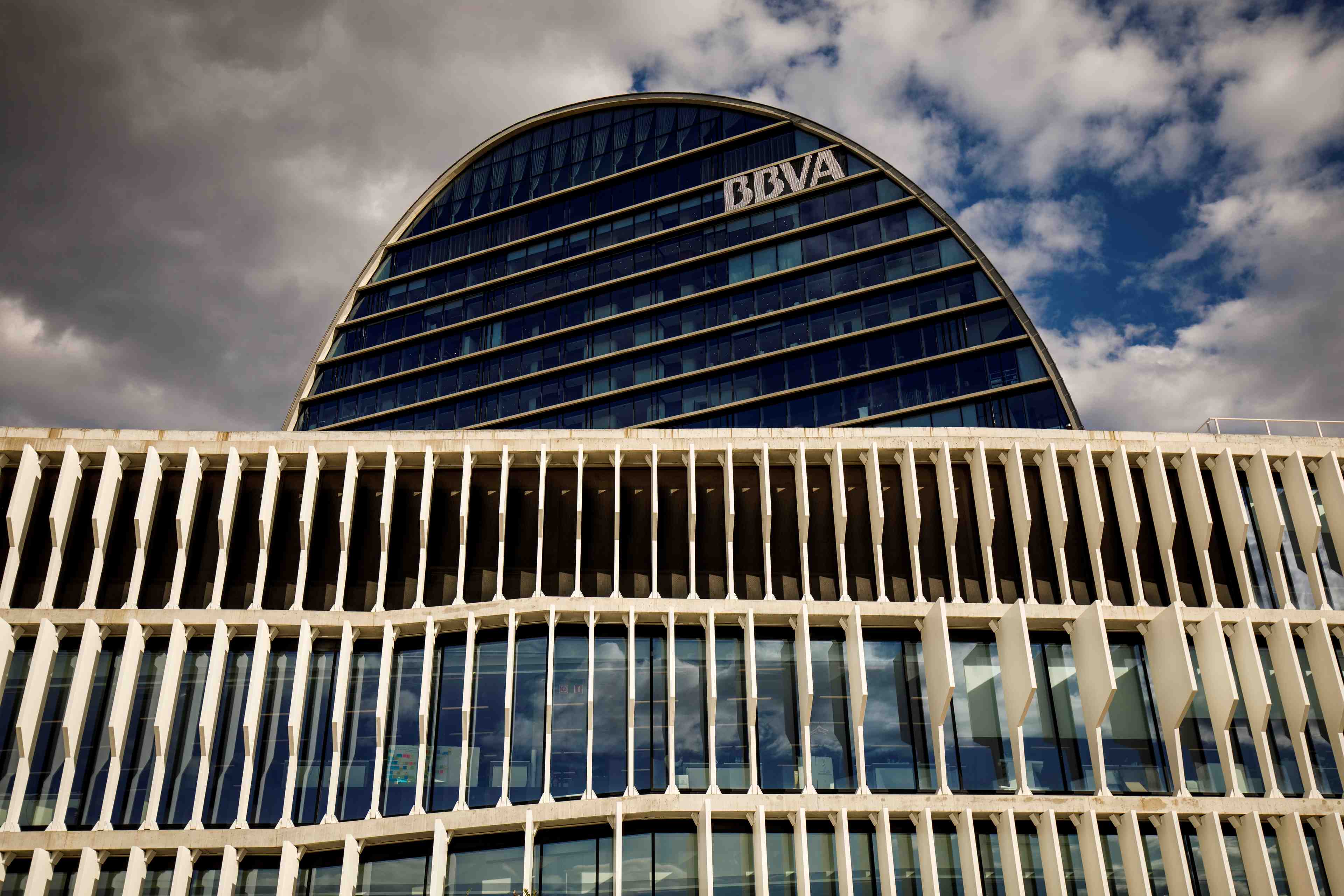 Le benefice de bbva penalise par la turquie