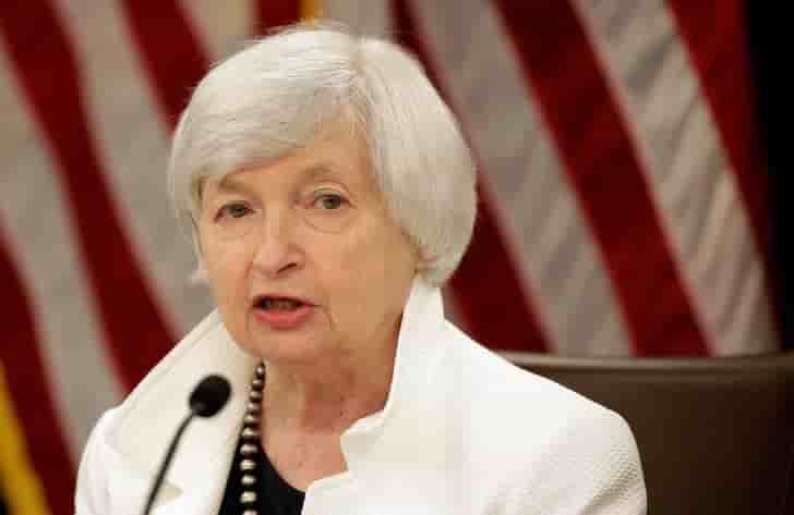 Yellen doute du rebond de l'inflation qu'elle continue de prevoir