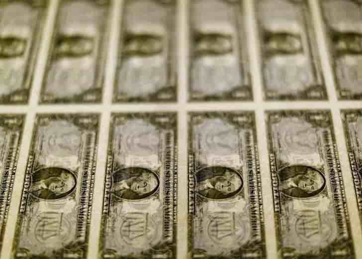 Le dollar se reprend apres la salve de trump et de navarro