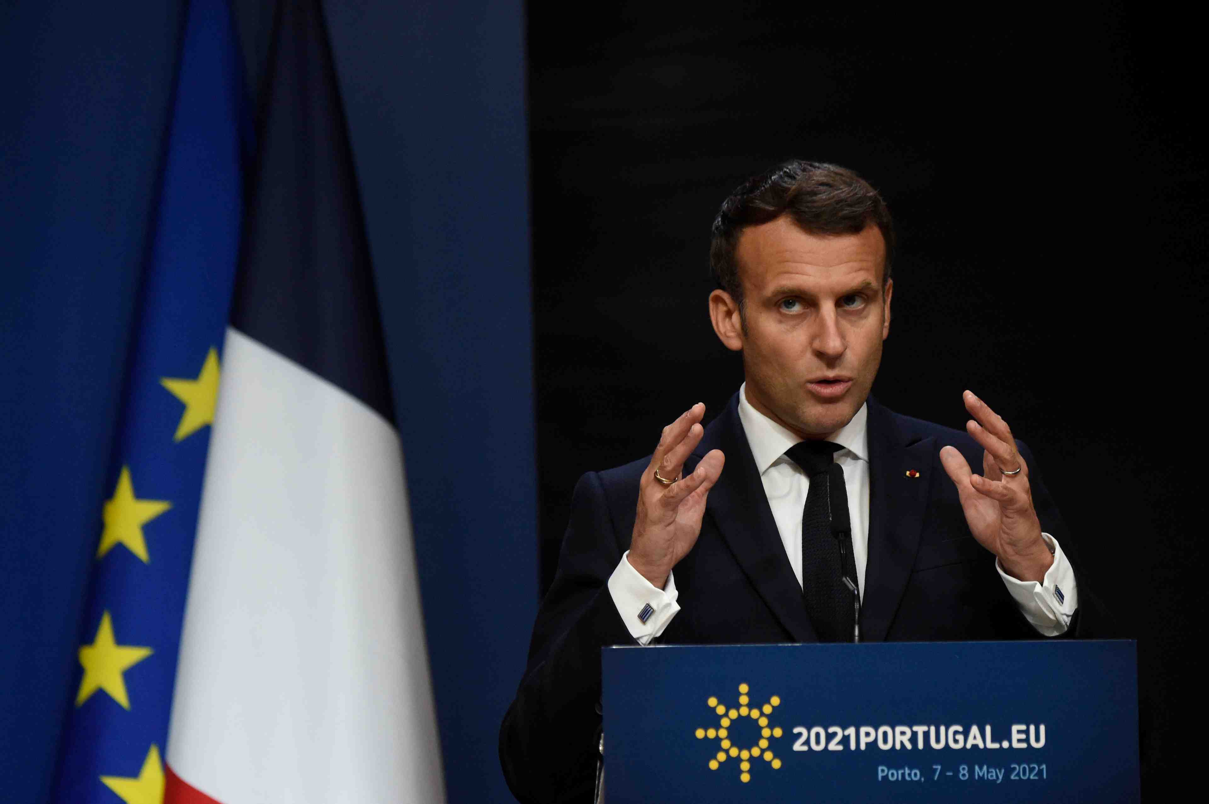 Coronavirus: macron appelle les usa a lever les interdictions a l'export sur les vaccins