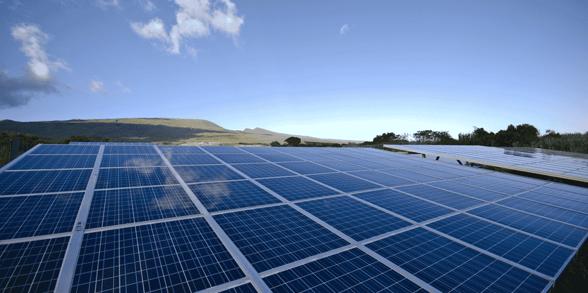 L'augmentation de la production mondiale d'électricité à partir des renouvelables est notamment portée par le solaire photovoltaïque.