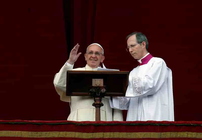 Le pape invite chacun à oeuvrer pour la paix
