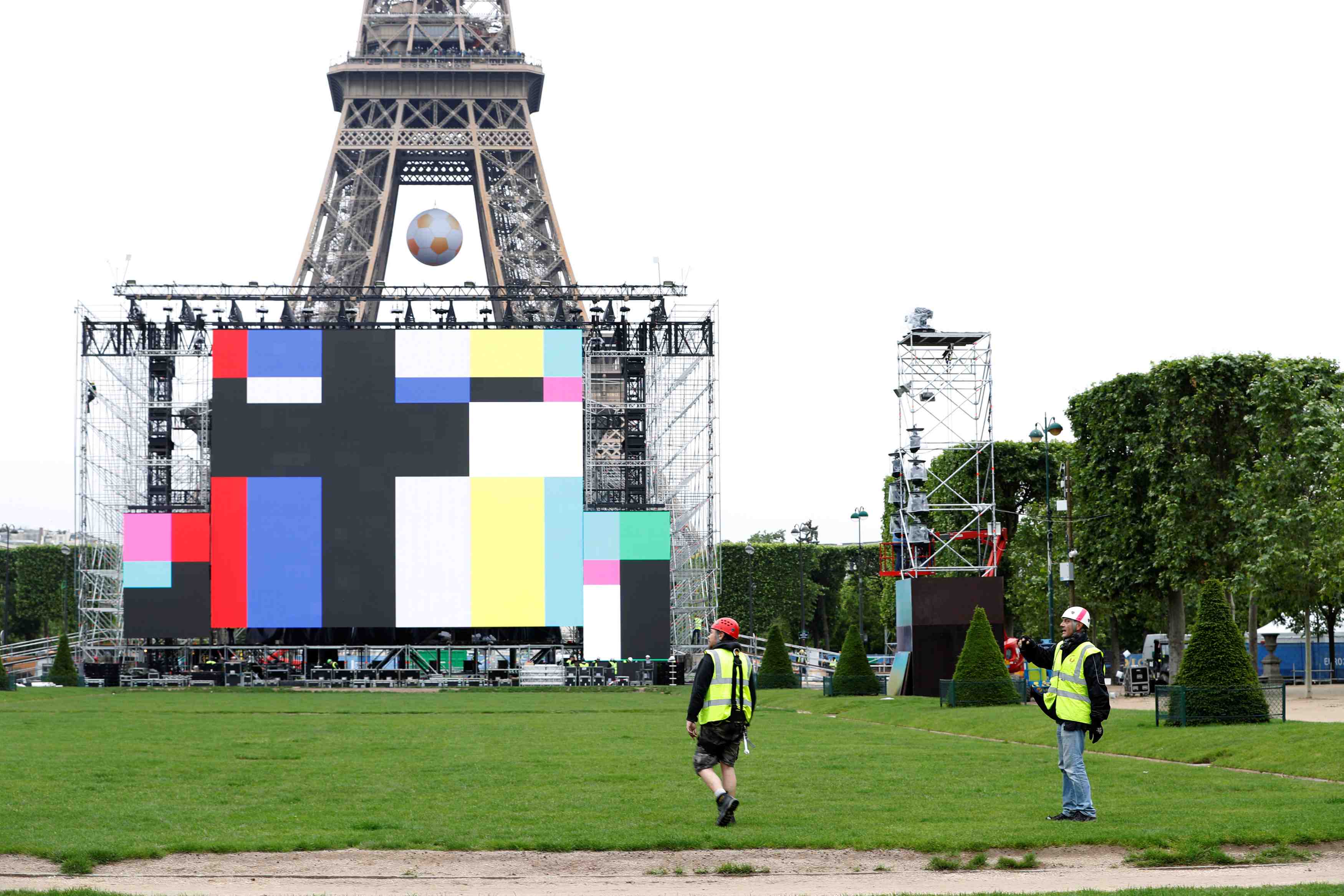 La france se prepare aux pires scenarios durant l'euro
