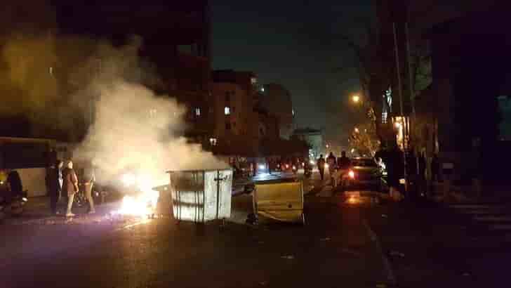 L'iran durcit le ton face aux manifestants