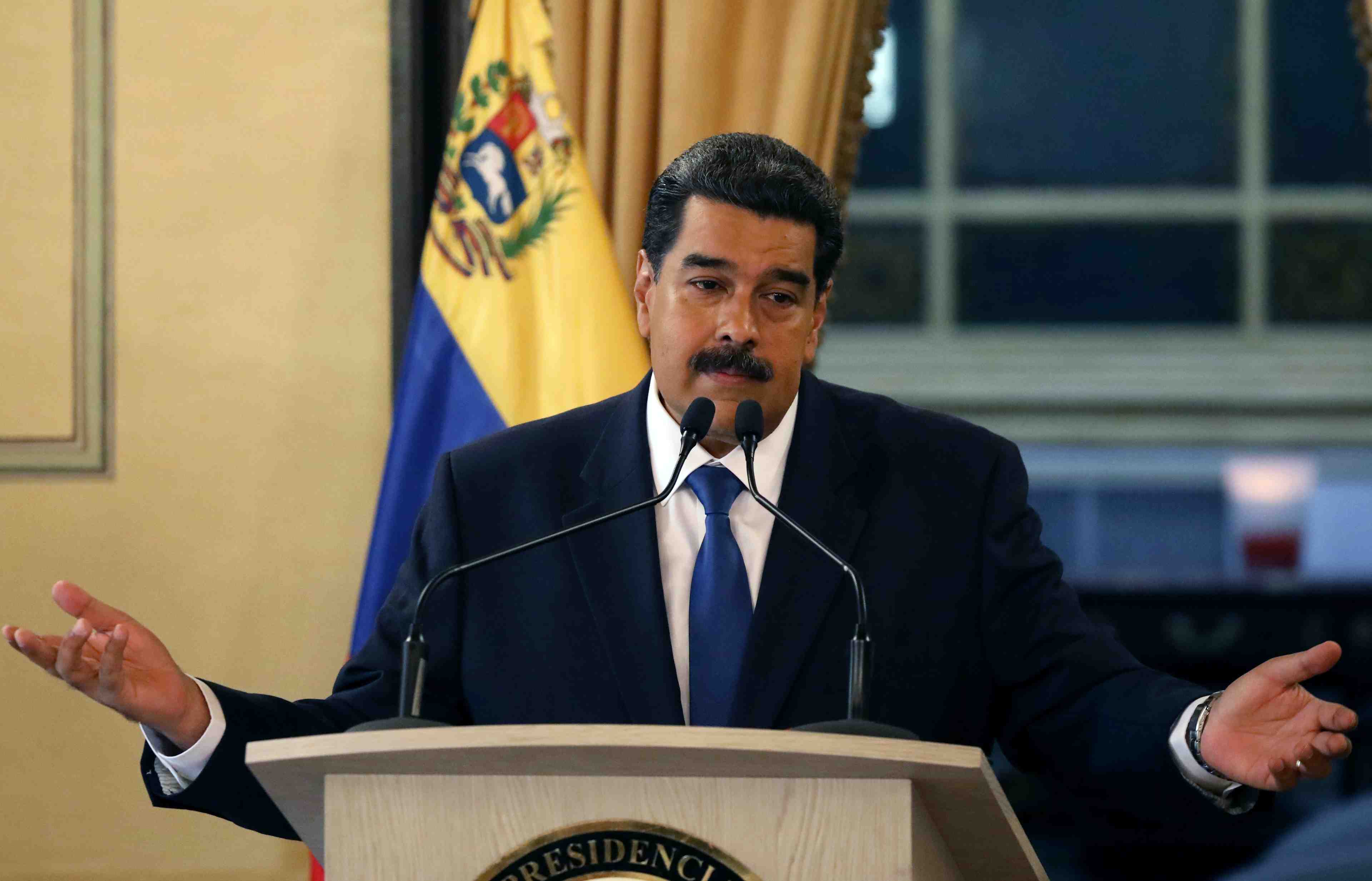 Venezuela: maduro rompt les relations diplomatiques avec la colombie