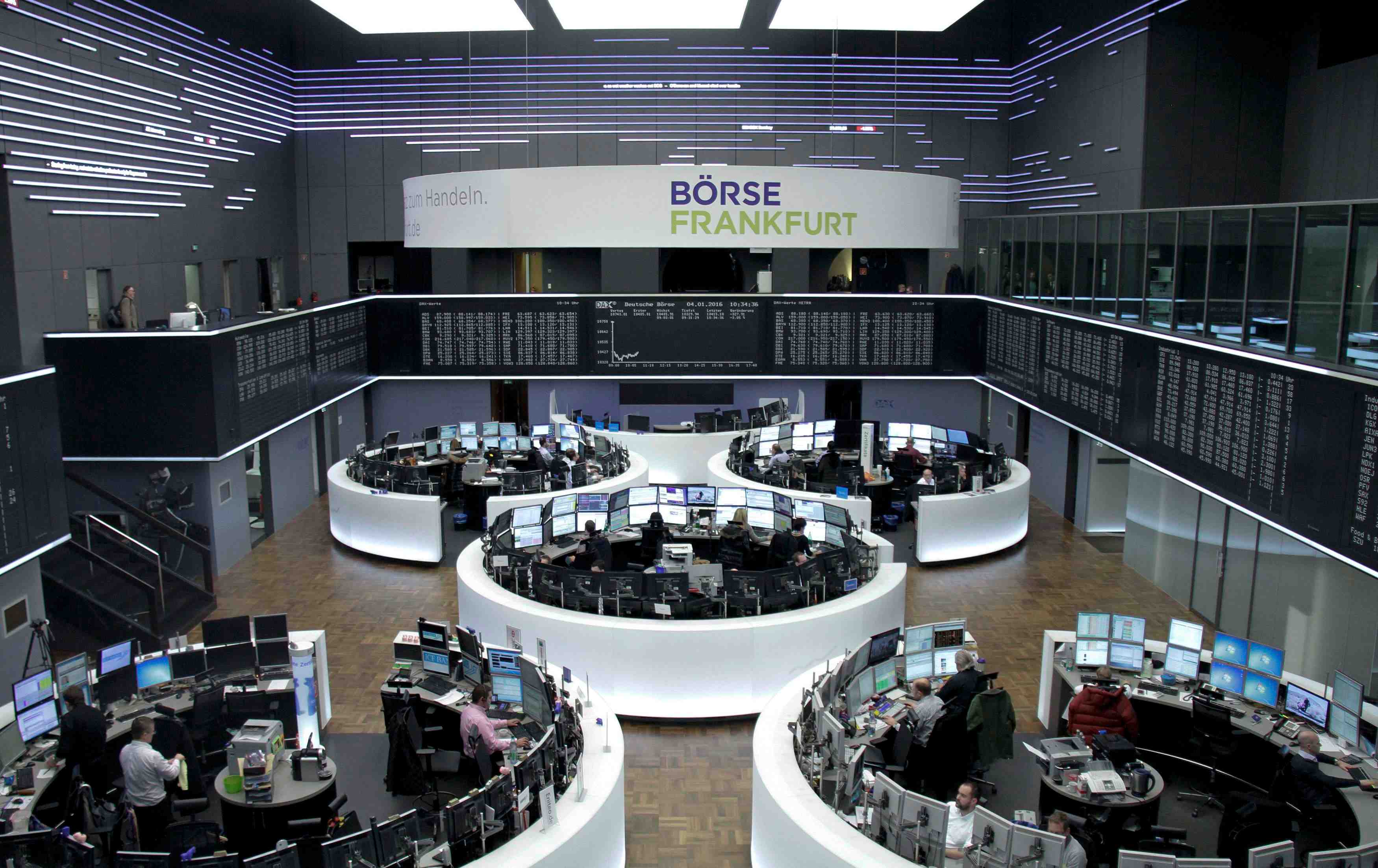 Net recul des bourses europeennes a la mi-seance