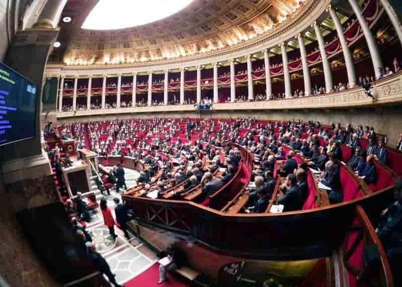 Les deputes examinent le projet "sapin 2" contre la corruption