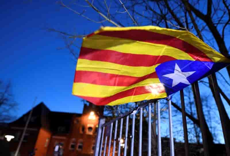 Les detenus separatistes catalans seront transferes en catalogne