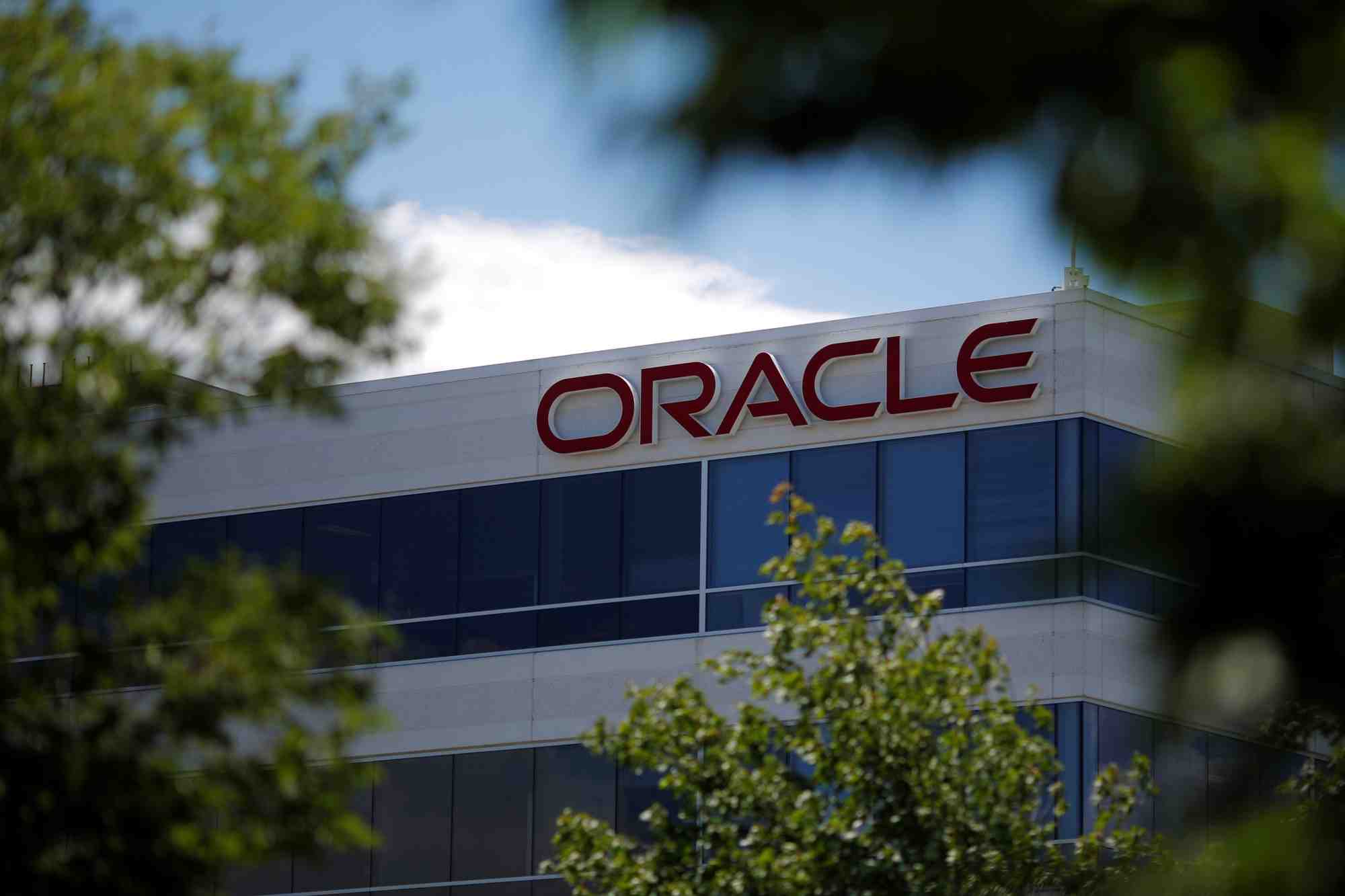 Oracle: depart du dg, chiffre d'affaires decevant