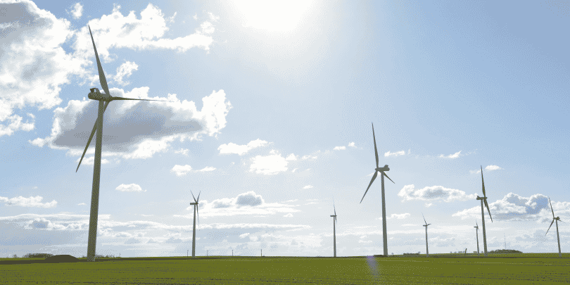 Un champ d'éoliennes opéré par Sergies, filiale de Sorégies.