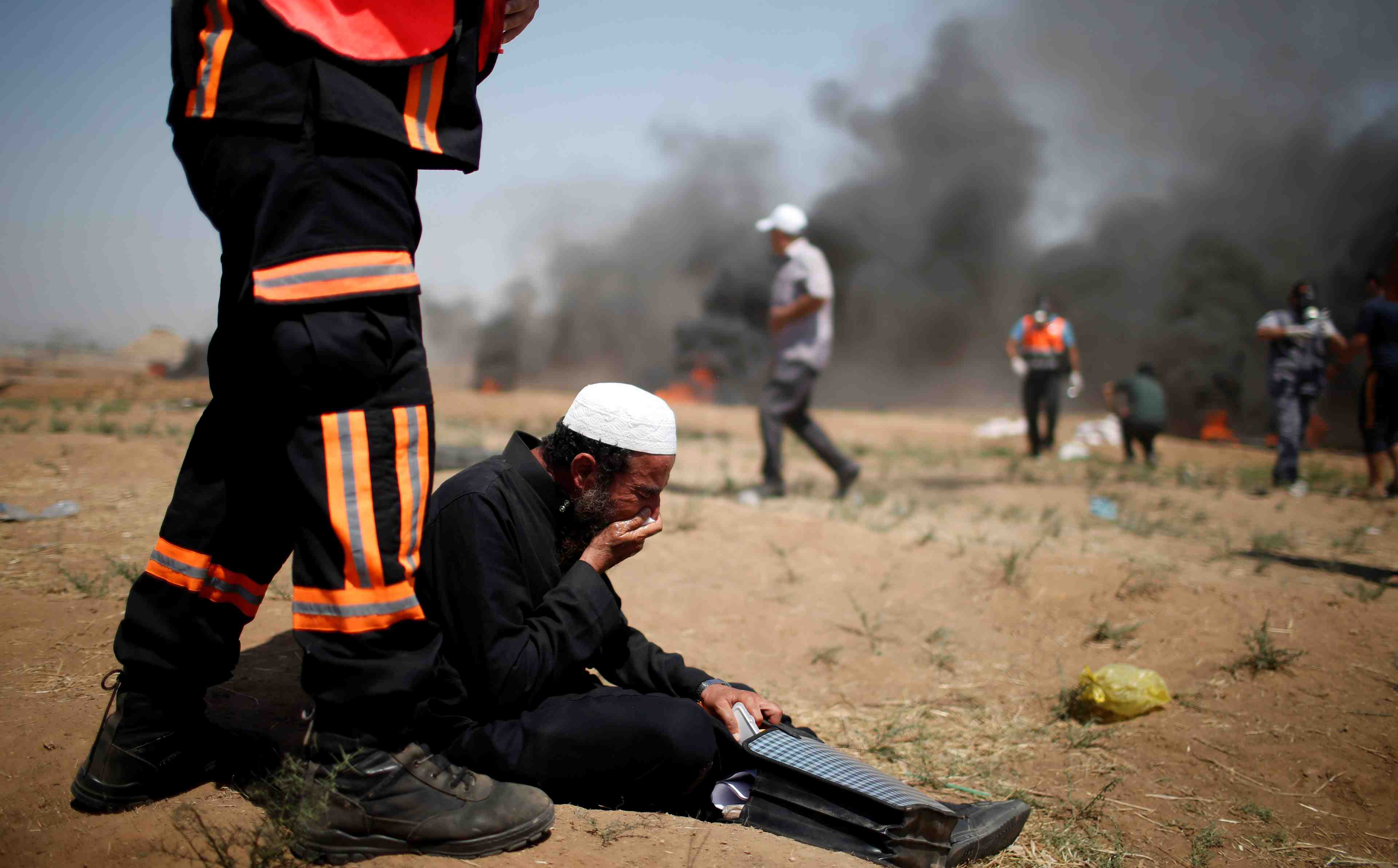 Une centaine de blesses a la frontiere entre gaza et israel