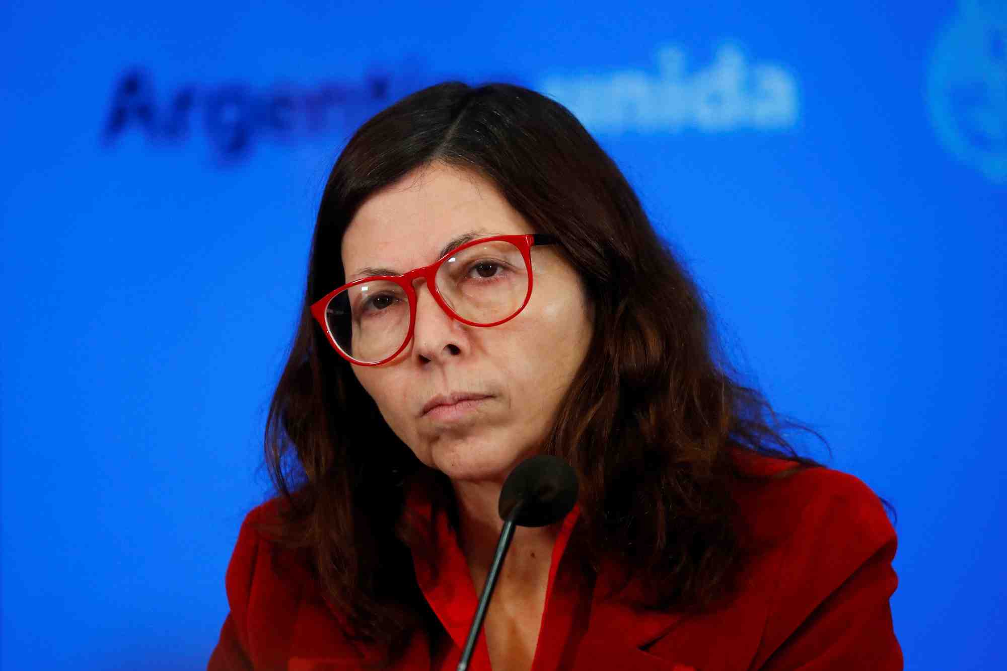 Argentine: la ministre de l'economie vise "ordre et equilibre" pour reduire le deficit