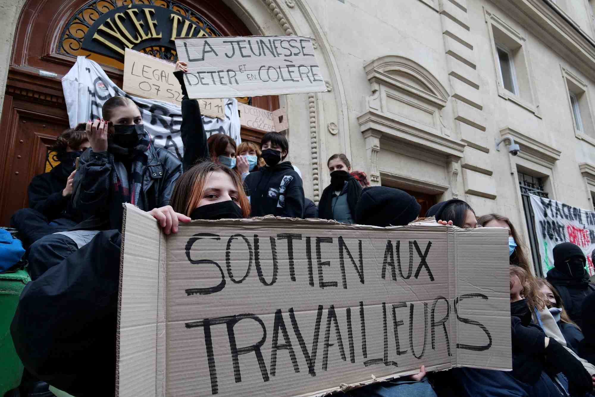Greve nationale en france contre la reforme des retraites