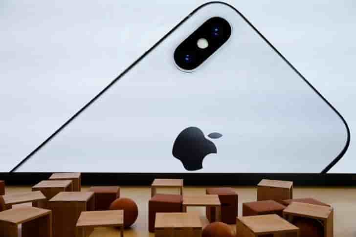 Apple ralentit les iphone equipes d'une batterie usee