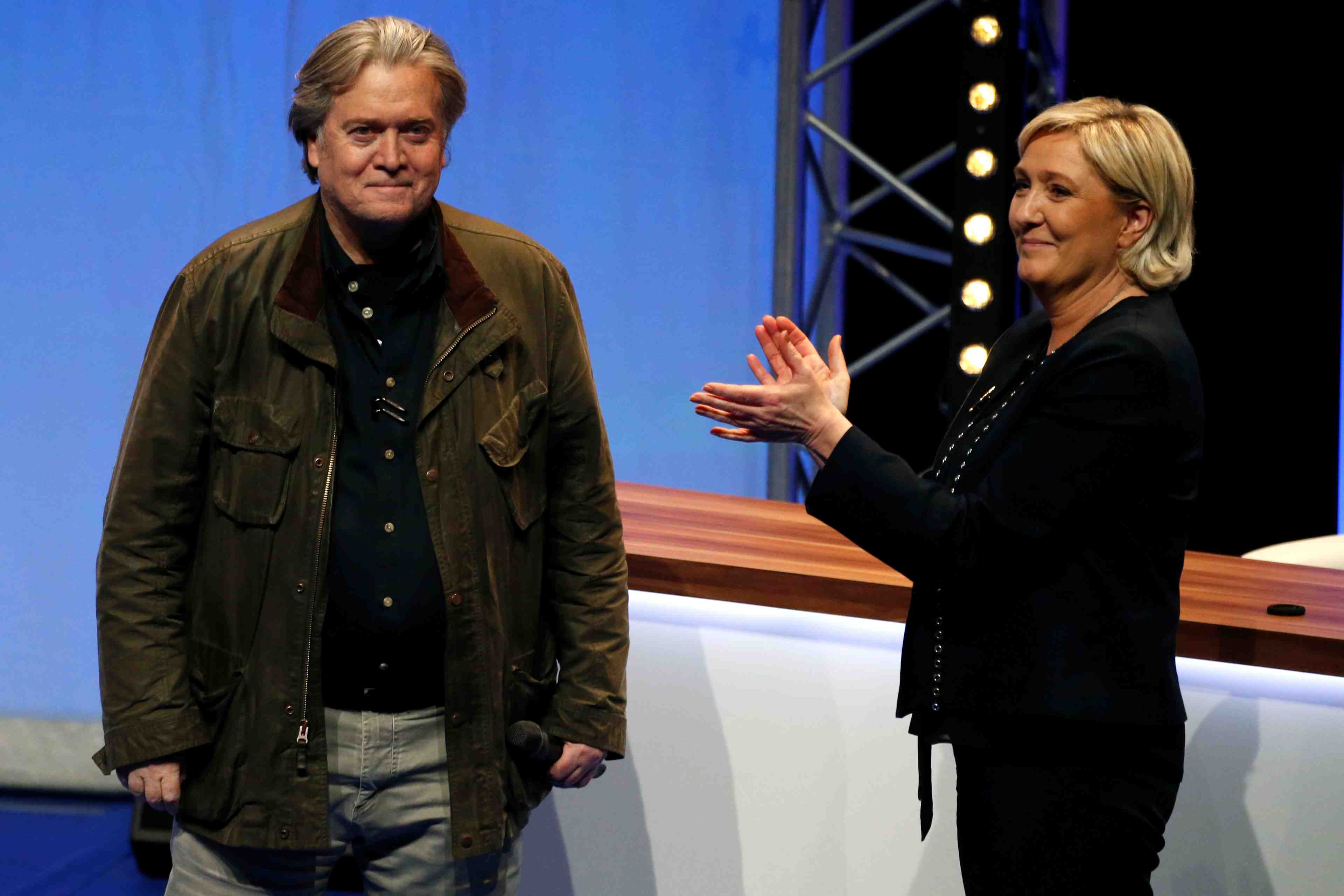 Le pen a des "convergences de vue" avec bannon, selon aliot