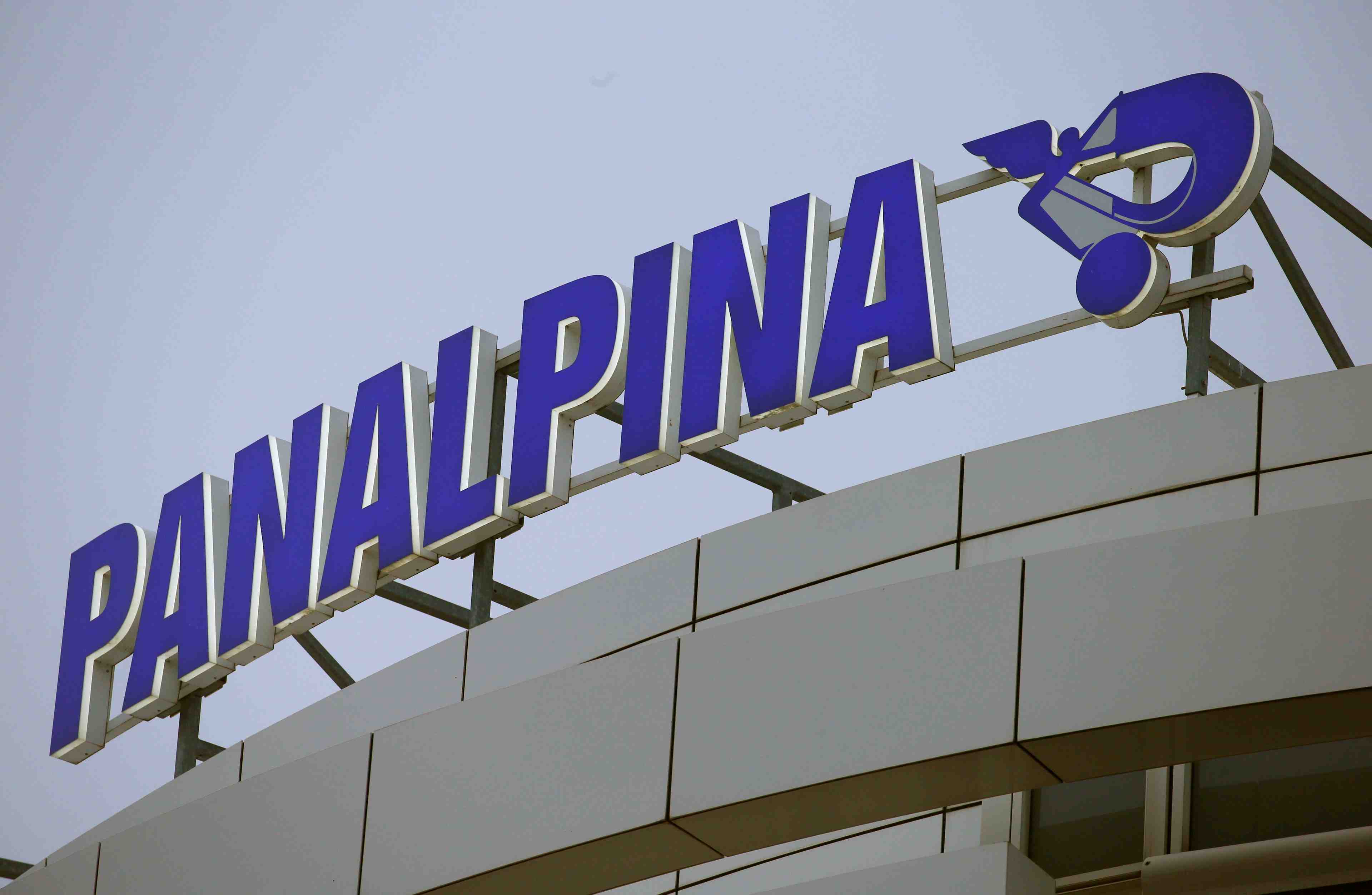 Le danois dsv rachete le suisse panalpina