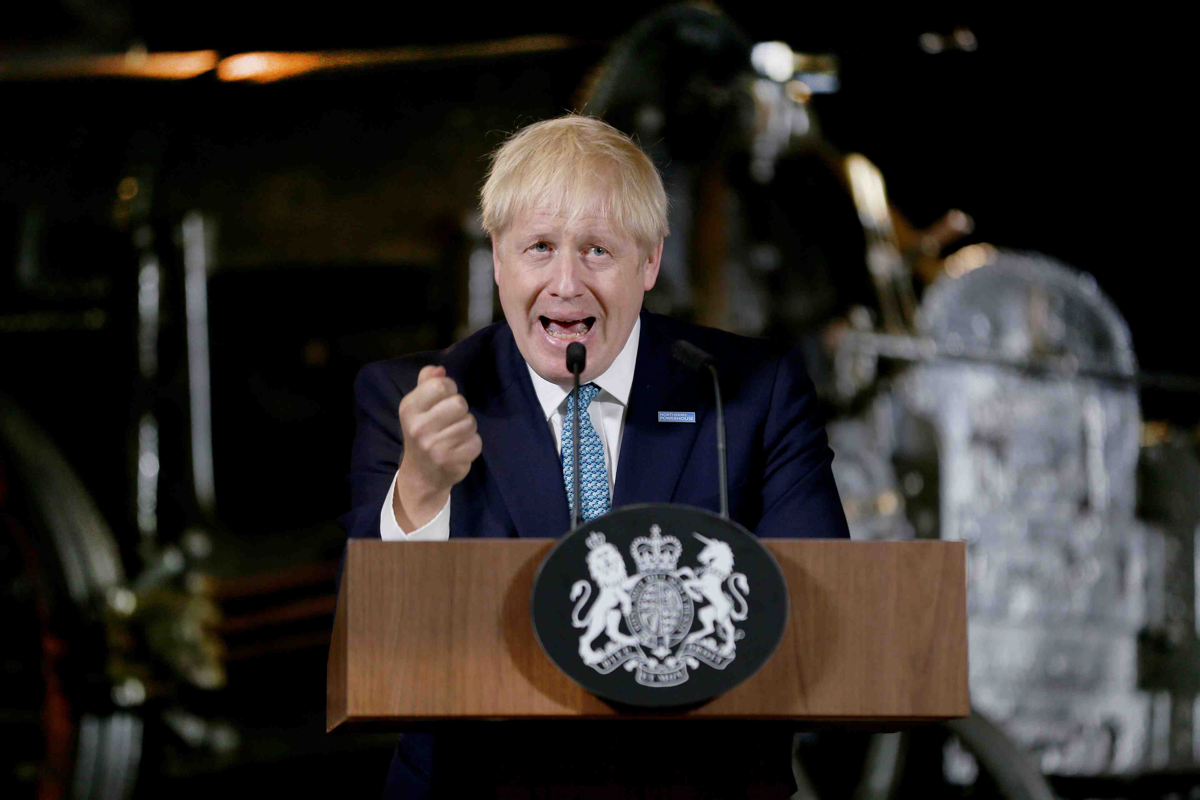 Grande-bretagne: percee des conservateurs apres la nomination de johnson