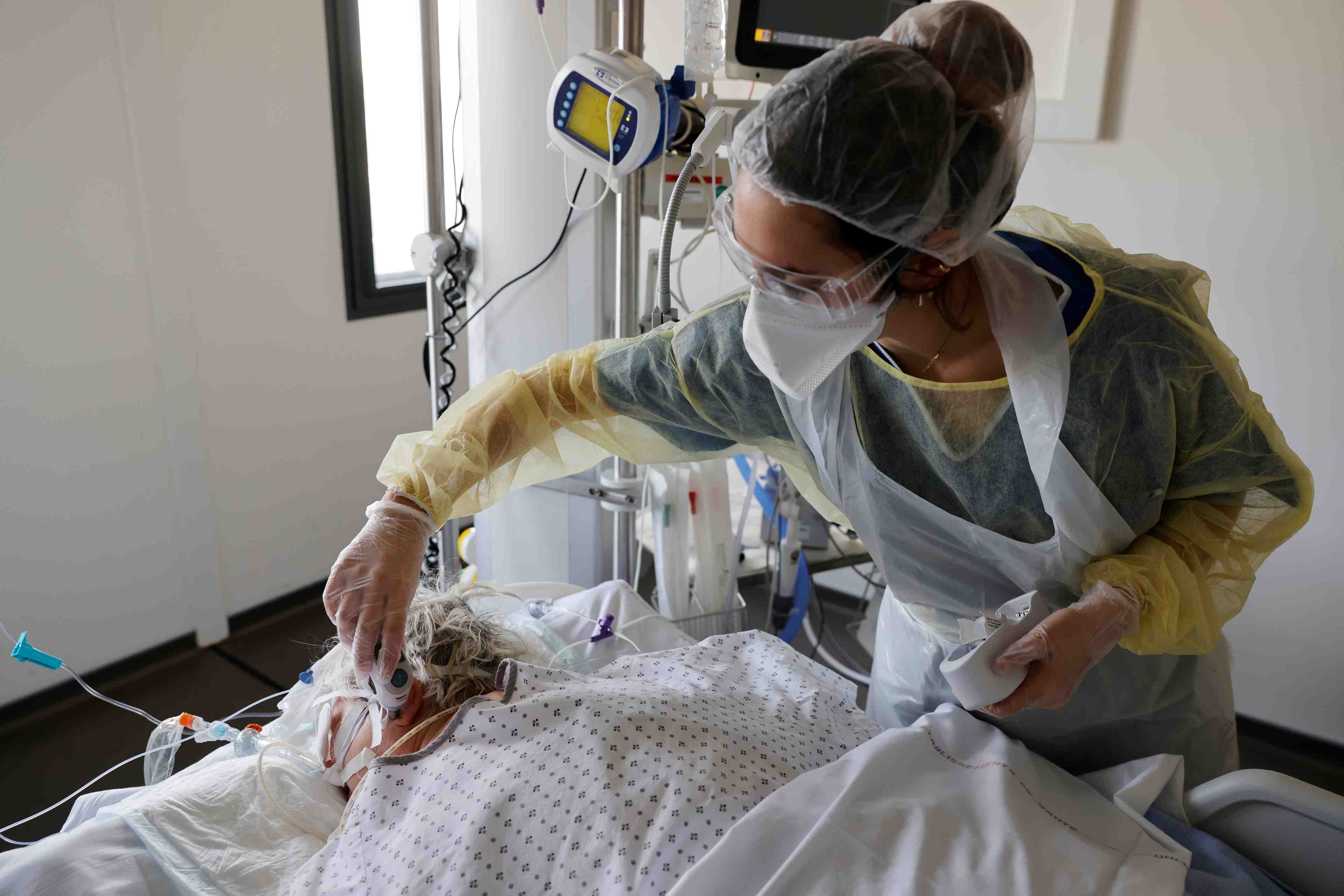 Coronavirus: la france compte 5.804 patients soignes en reanimation