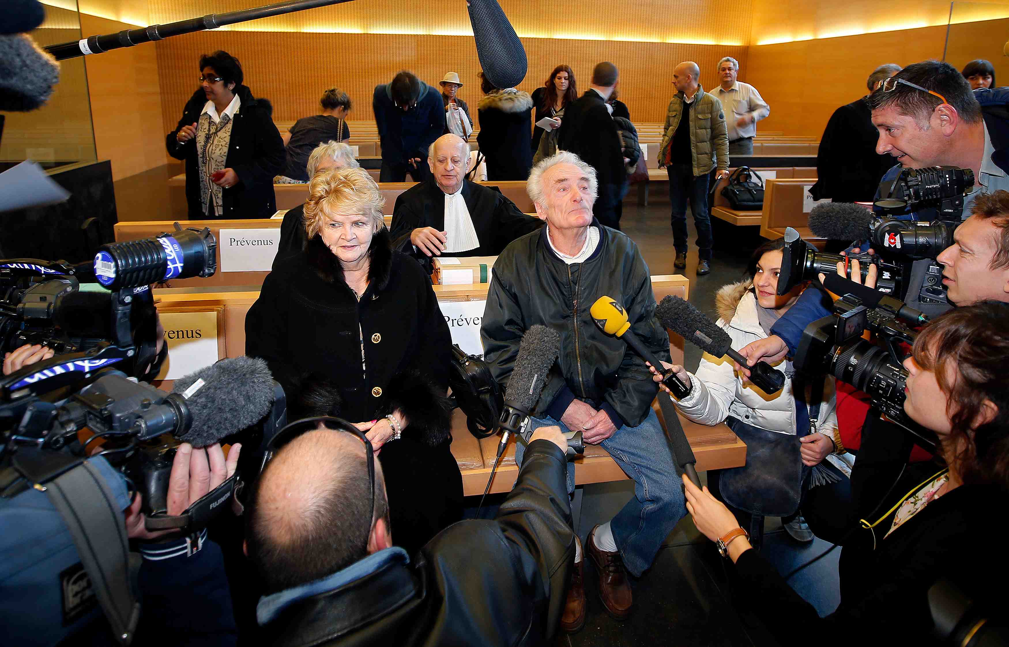 Des receleurs presumes d’oeuvres de picasso devant la justice