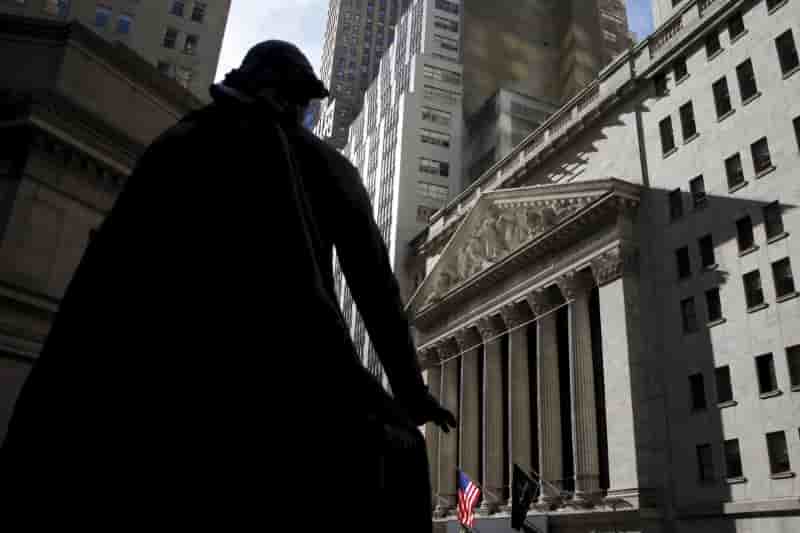 La bourse de new york finit en baisse