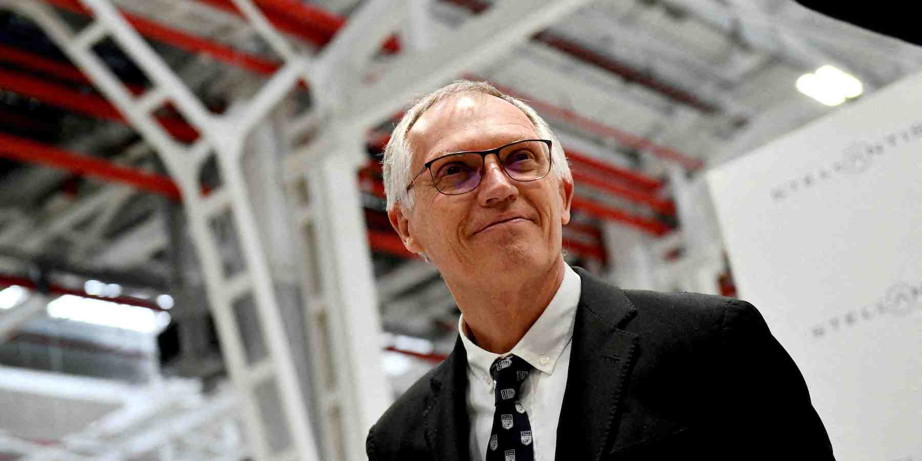 Carlos Tavares n'écarte pas la possibilité de prendre sa retraite en janvier 2026, à la fin de son mandat.