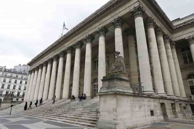 Ouverture indecise pour les places europeennes