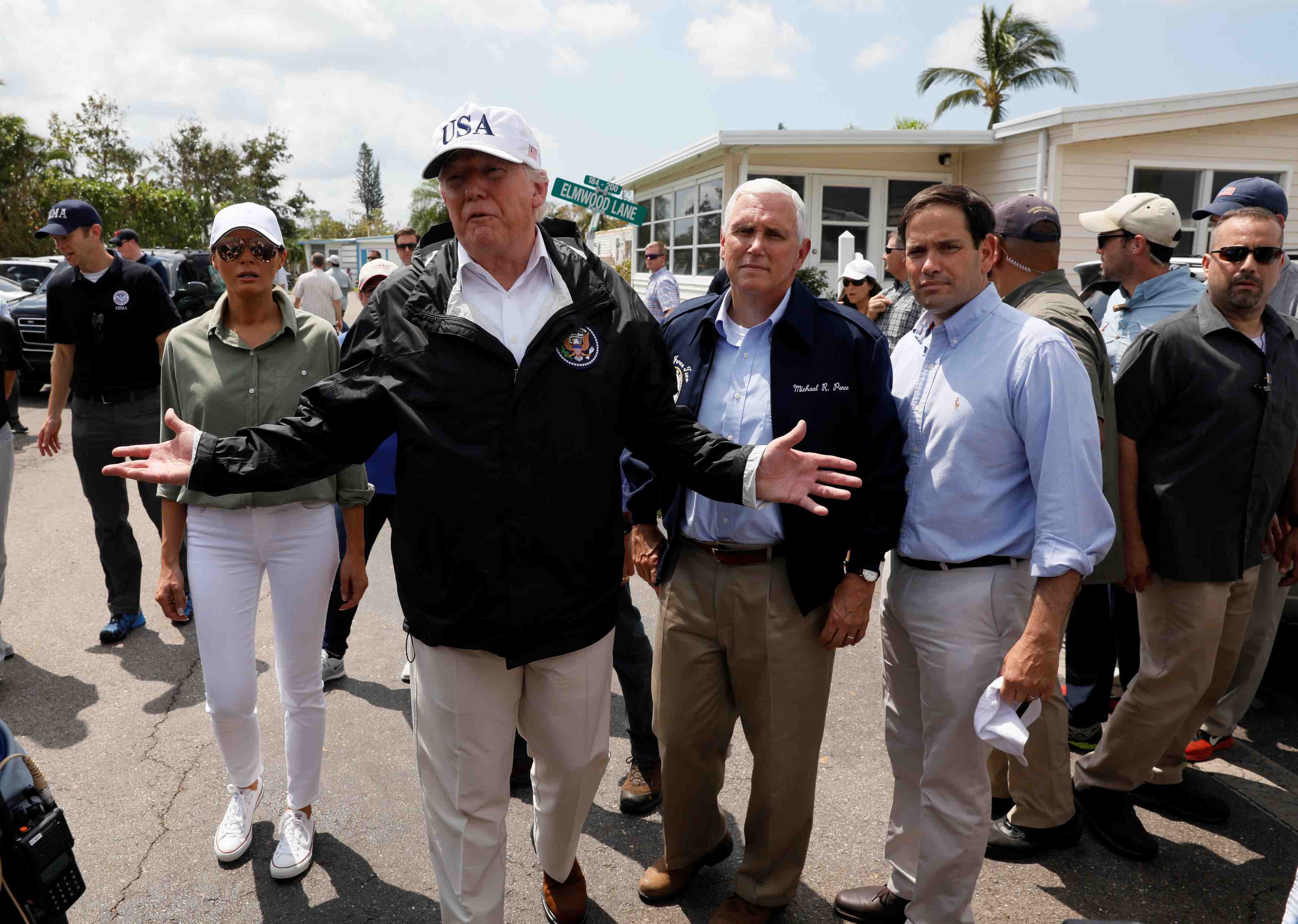 Trump en floride pour faire le point sur la reponse a irma