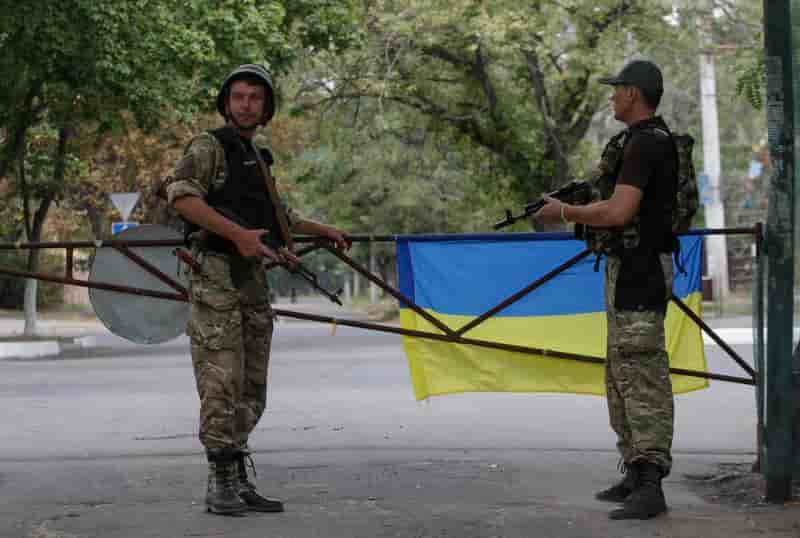 La trêve semble tenir en Ukraine malgré des tirs sporadiques