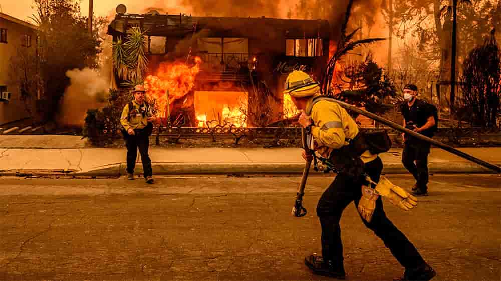 Le cauchemar continue pour les habitants de la ville Californienne.
