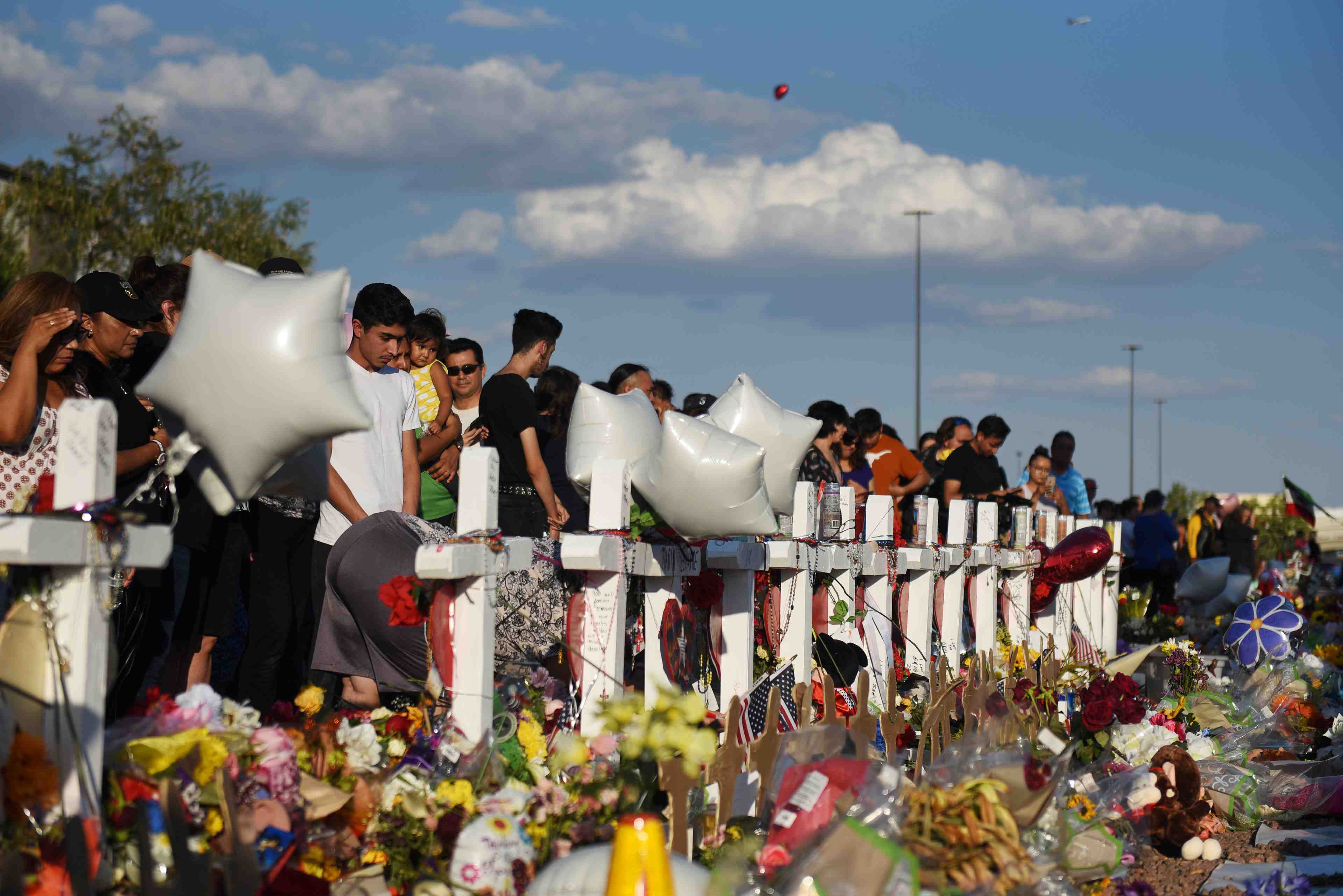 Un accueil incertain attend trump a dayton et a el paso