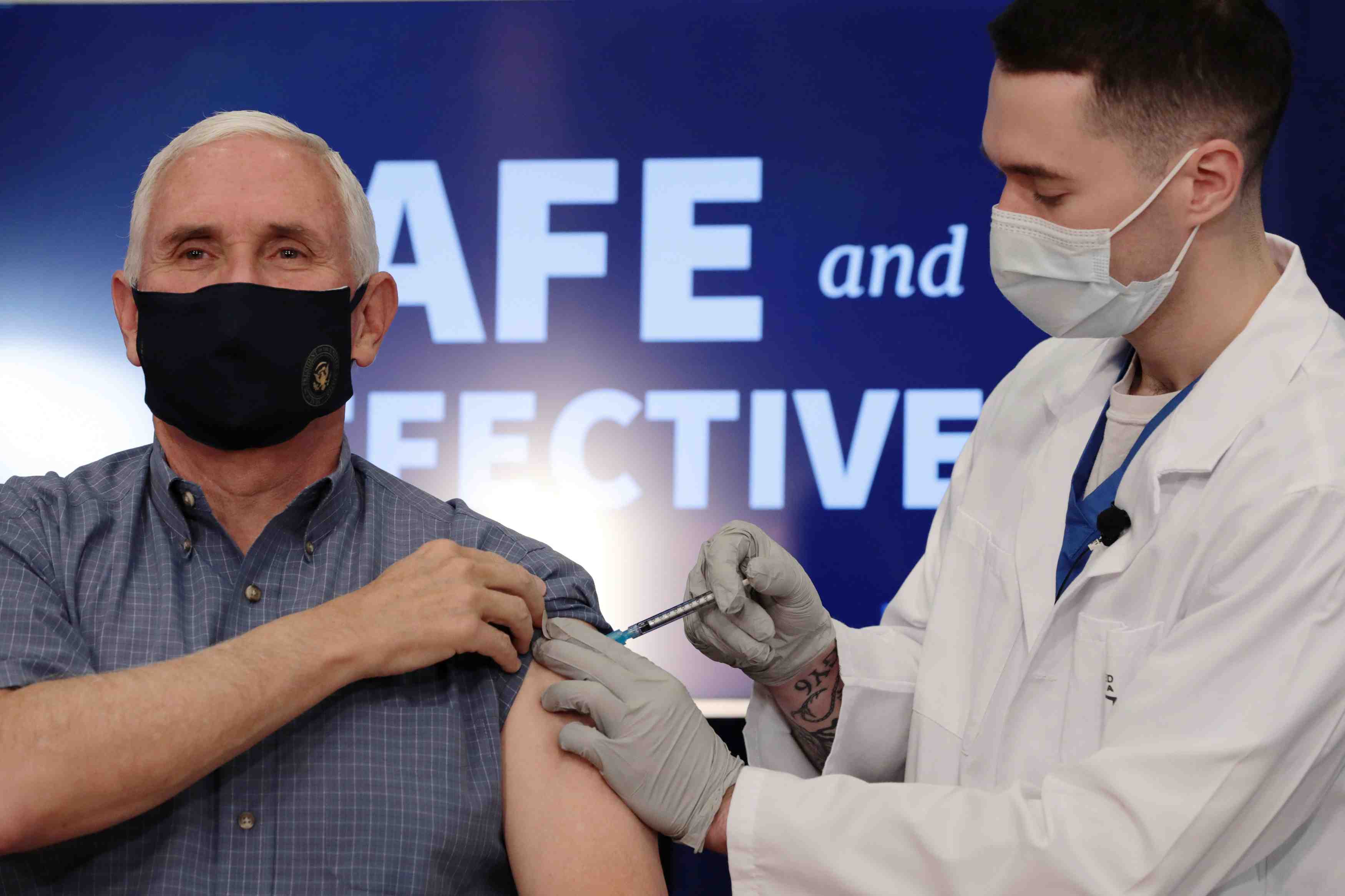 Coronavirus: mike pence vaccine a la maison blanche pour montrer l'exemple