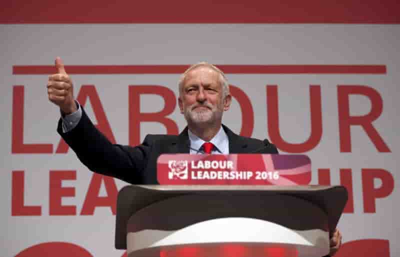 Jeremy corbyn reelu a la tete du parti travailliste
