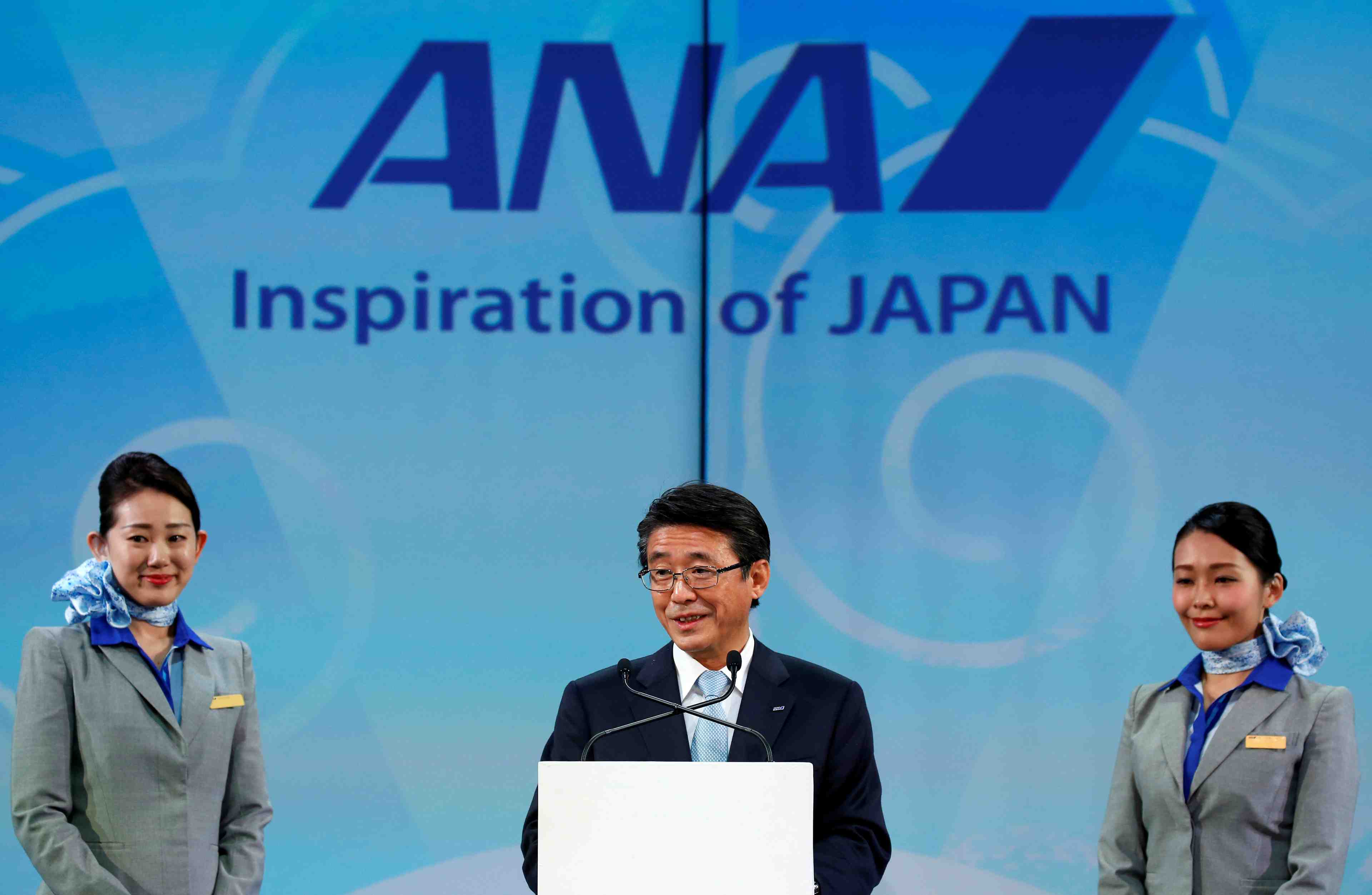 Ana passe commande de 15 dreamliners a boeing pour cinq milliards de dollars