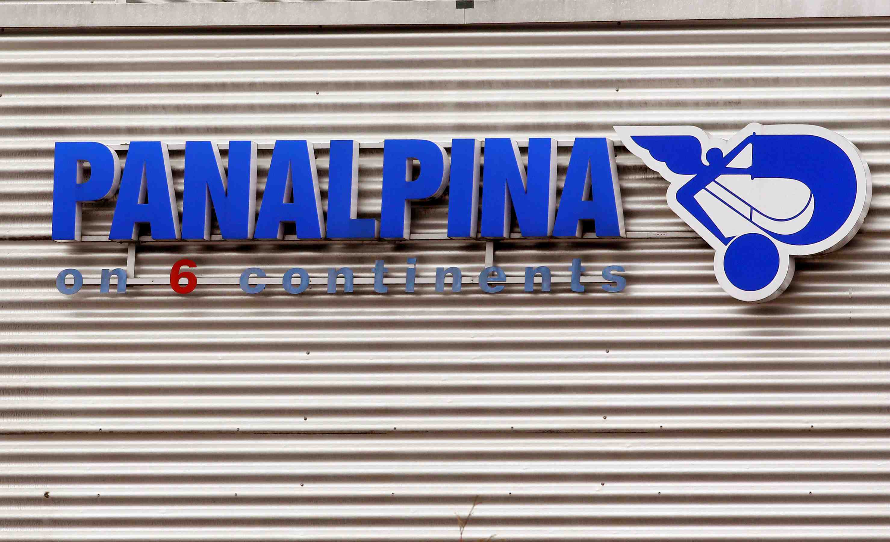 Le principal actionnaire de panalpina rejette l'offre de dsv